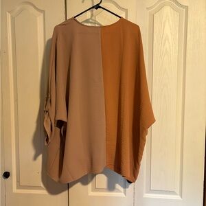 Entro Camel Combo 3/4" Sleeve  V-Neck Tonic Top